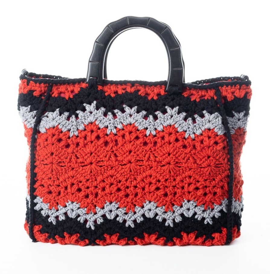 Winter Enrico Versari | Granny Emma Red Black Grey